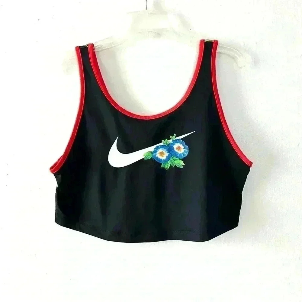 NEW Nike Standard Fit Active Crop Top – Tropical Print Women’s Small Athleisure